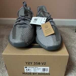 Brand new Yeezy Boost 350 V2 in Steel Grey